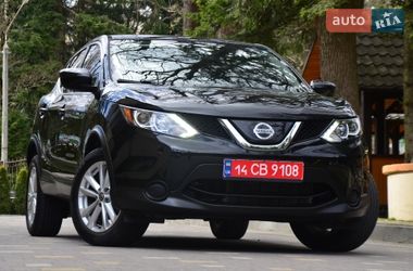Внедорожник / Кроссовер Nissan Rogue Sport 2019 в Дрогобыче