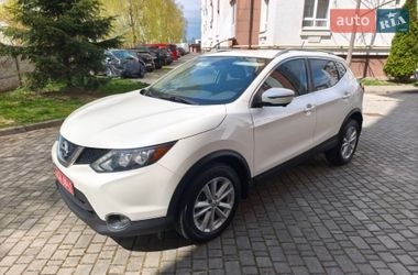 Внедорожник / Кроссовер Nissan Rogue Sport 2017 в Ивано-Франковске