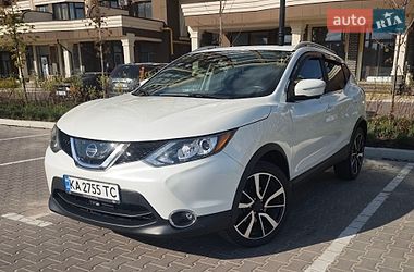 Позашляховик / Кросовер Nissan Rogue Sport 2017 в Києві