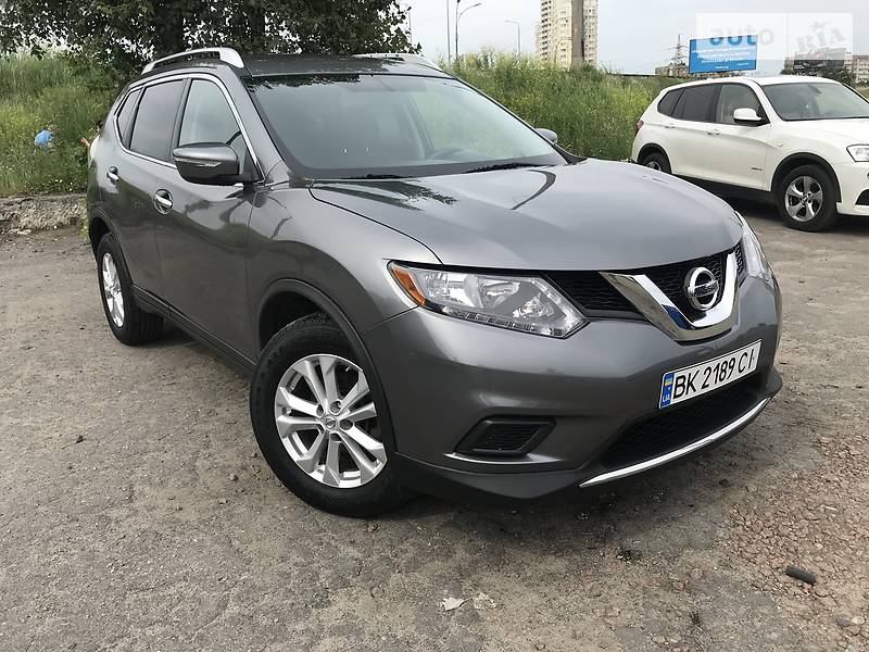 Позашляховик / Кросовер Nissan Rogue 2015 в Києві