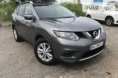 Позашляховик / Кросовер Nissan Rogue 2015 в 