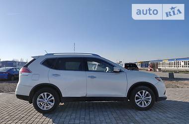 Позашляховик / Кросовер Nissan Rogue 2015 в 