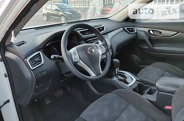 Позашляховик / Кросовер Nissan Rogue 2015 в 
