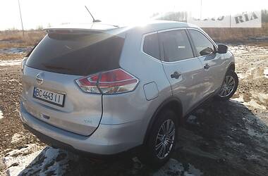 Позашляховик / Кросовер Nissan Rogue 2015 в 