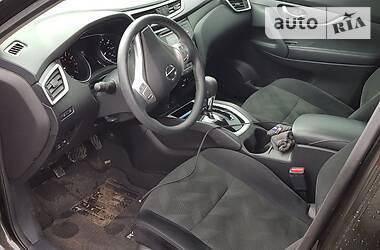 Позашляховик / Кросовер Nissan Rogue 2015 в 