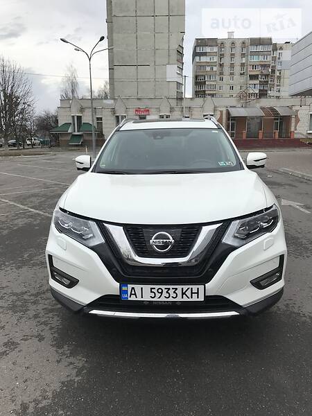 Внедорожник / Кроссовер Nissan Rogue 2016 в Киеве