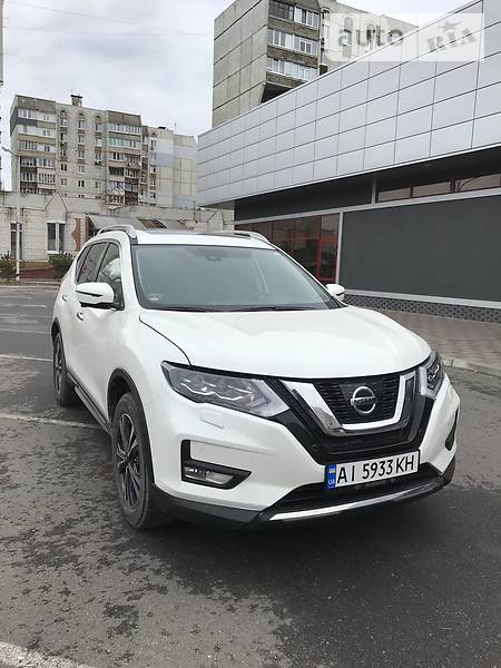 Внедорожник / Кроссовер Nissan Rogue 2016 в Киеве