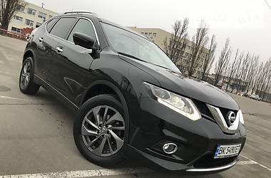 Позашляховик / Кросовер Nissan Rogue 2015 в 
