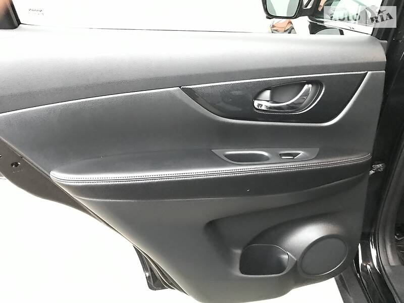 Позашляховик / Кросовер Nissan Rogue 2015 в Києві