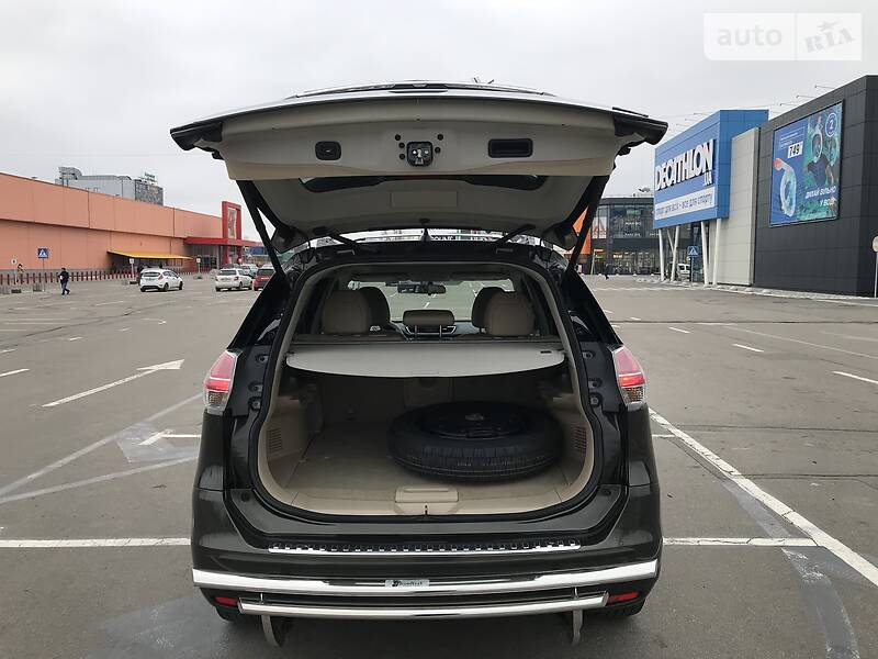 Позашляховик / Кросовер Nissan Rogue 2014 в Києві