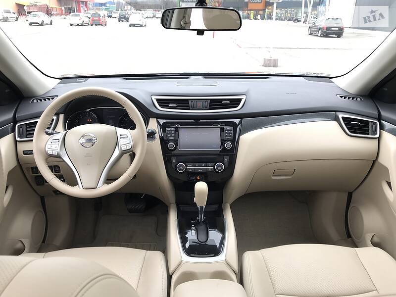 Позашляховик / Кросовер Nissan Rogue 2014 в Києві