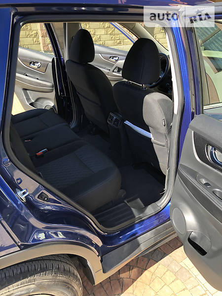 Позашляховик / Кросовер Nissan Rogue 2018 в Львові