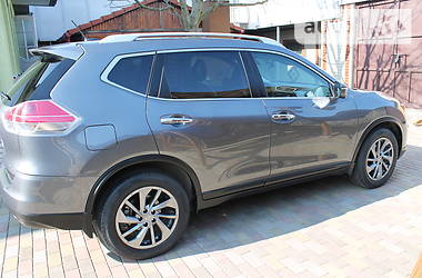 Позашляховик / Кросовер Nissan Rogue 2015 в 