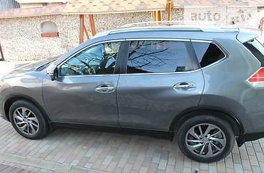 Позашляховик / Кросовер Nissan Rogue 2015 в 