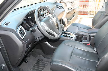 Позашляховик / Кросовер Nissan Rogue 2015 в 