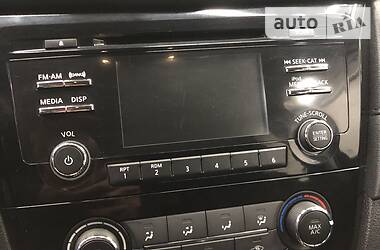 Позашляховик / Кросовер Nissan Rogue 2017 в 