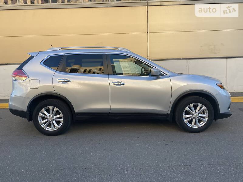 Позашляховик / Кросовер Nissan Rogue 2014 в Києві