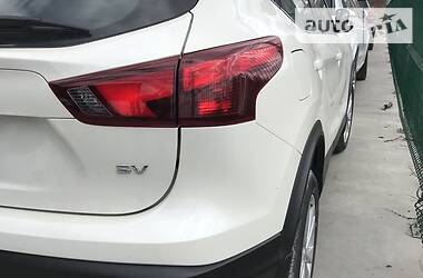 Позашляховик / Кросовер Nissan Rogue 2017 в 