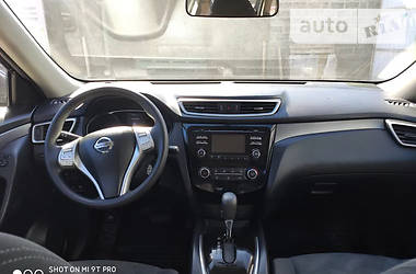 Позашляховик / Кросовер Nissan Rogue 2016 в 