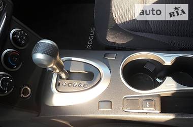 Позашляховик / Кросовер Nissan Rogue 2013 в 