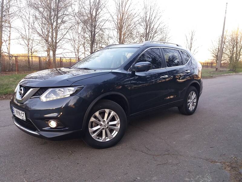 Позашляховик / Кросовер Nissan Rogue 2016 в Полтаві