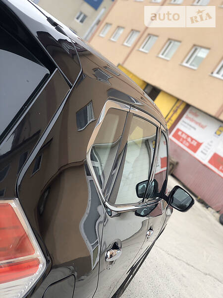 Позашляховик / Кросовер Nissan Rogue 2014 в Луцьку