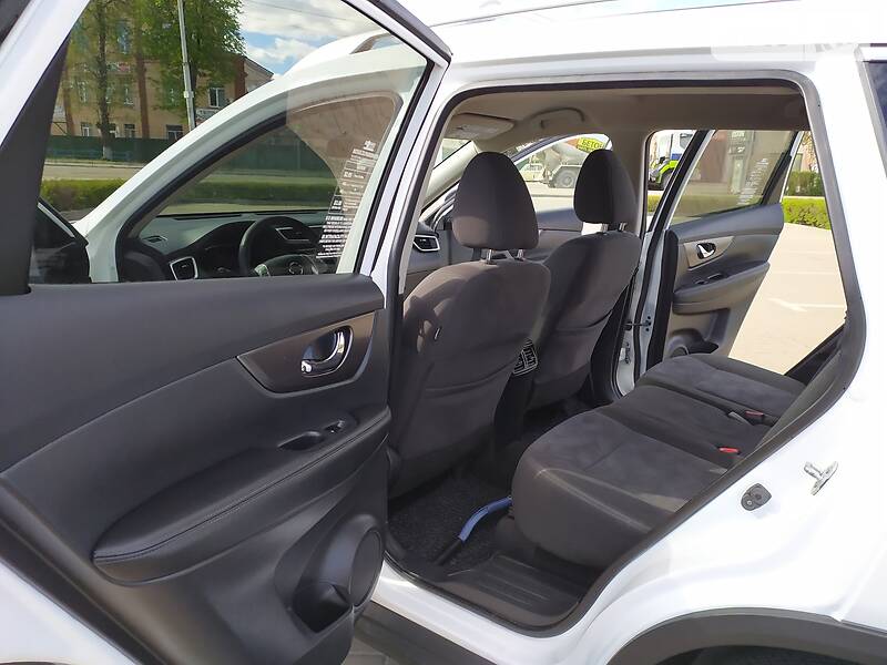 Позашляховик / Кросовер Nissan Rogue 2016 в Житомирі фото 26 Позашляховик / Кросовер Nissan Rogue 2016 в Житомирі