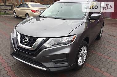 Позашляховик / Кросовер Nissan Rogue 2017 в 