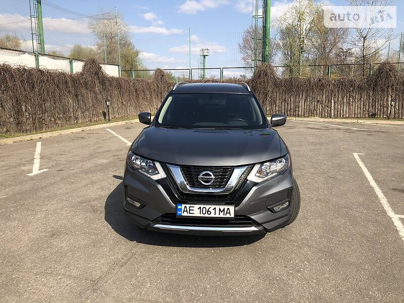 Позашляховик / Кросовер Nissan Rogue 2017 в Дніпрі