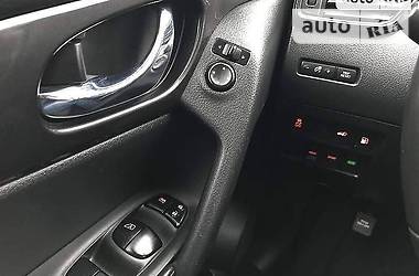 Позашляховик / Кросовер Nissan Rogue 2017 в 