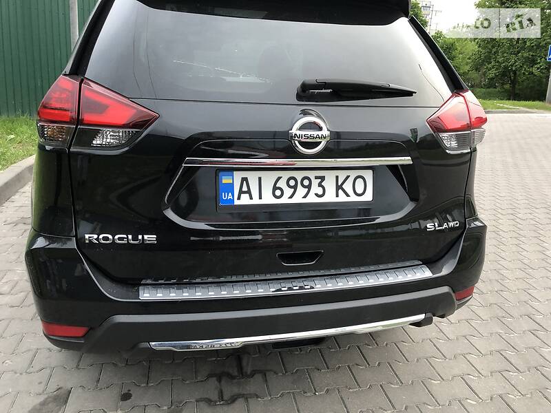Позашляховик / Кросовер Nissan Rogue 2017 в Києві