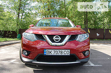 Внедорожник / Кроссовер Nissan Rogue 2014 в Ровно