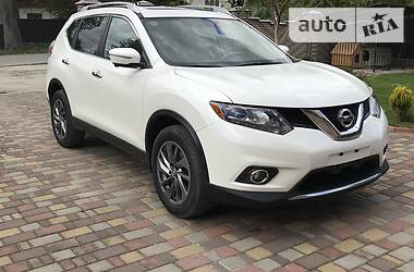 Позашляховик / Кросовер Nissan Rogue 2015 в 