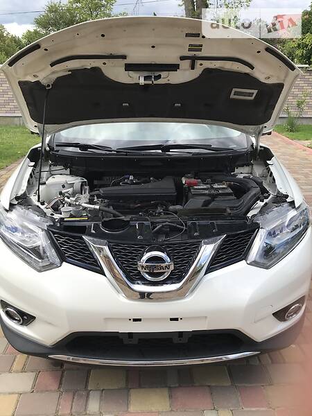 Позашляховик / Кросовер Nissan Rogue 2015 в Івано-Франківську
