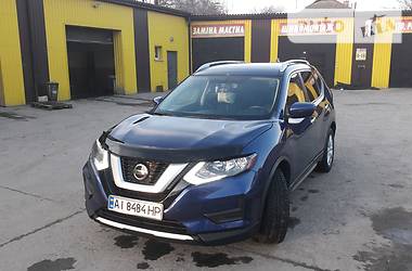 Позашляховик / Кросовер Nissan Rogue 2017 в 