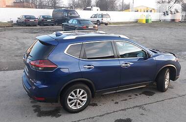 Позашляховик / Кросовер Nissan Rogue 2017 в 