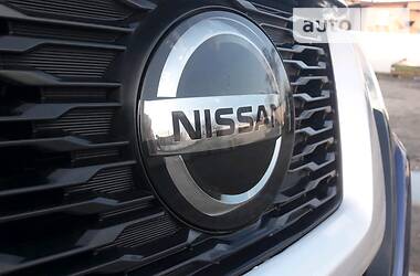 Позашляховик / Кросовер Nissan Rogue 2017 в 
