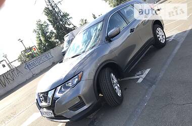 Позашляховик / Кросовер Nissan Rogue 2016 в 
