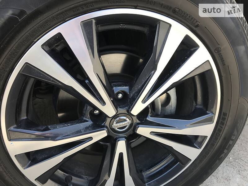 Позашляховик / Кросовер Nissan Rogue 2017 в Києві фото 39 Позашляховик / Кросовер Nissan Rogue 2017 в Києві