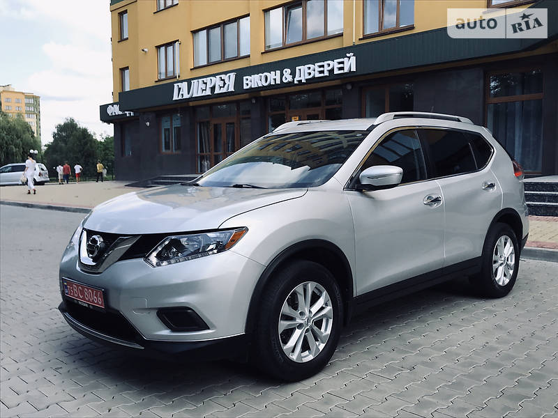 Позашляховик / Кросовер Nissan Rogue 2015 в Луцьку