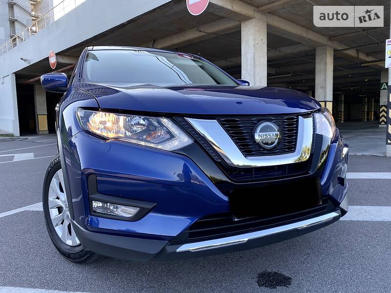 Позашляховик / Кросовер Nissan Rogue 2018 в Києві