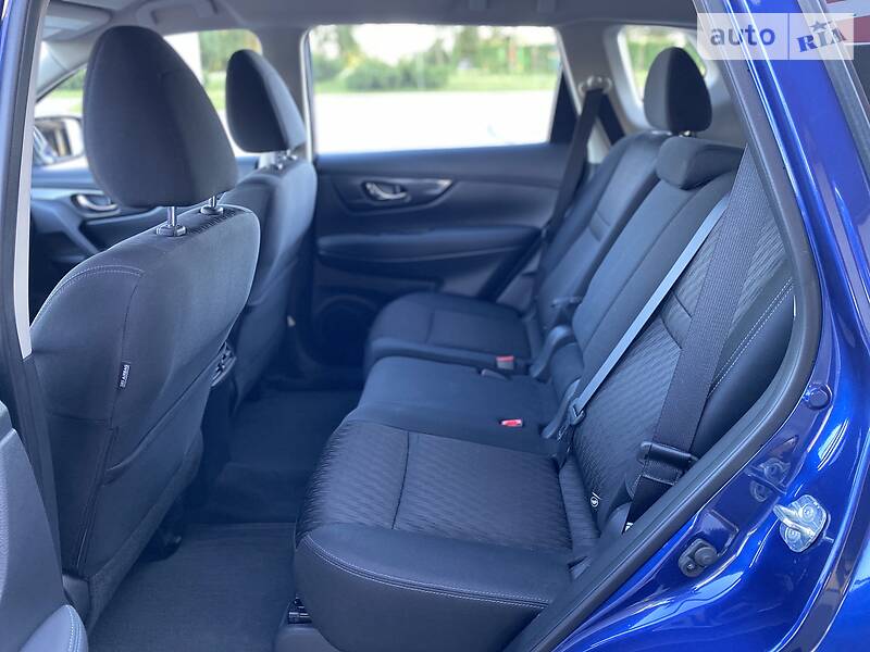 Позашляховик / Кросовер Nissan Rogue 2018 в Києві