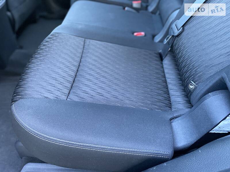 Позашляховик / Кросовер Nissan Rogue 2018 в Києві