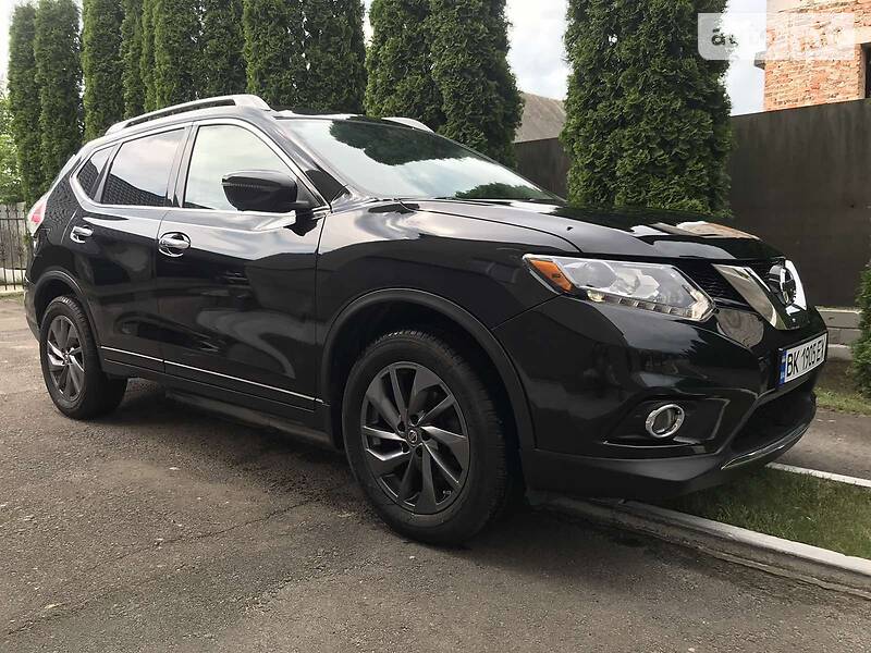 Позашляховик / Кросовер Nissan Rogue 2016 в Києві