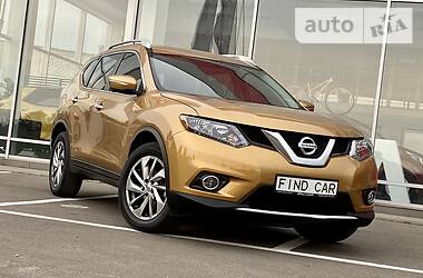 Позашляховик / Кросовер Nissan Rogue 2014 в 