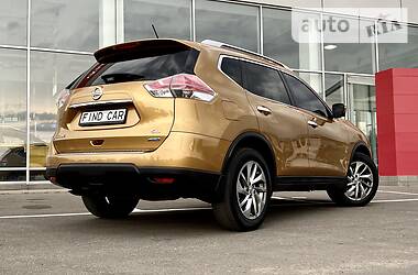 Позашляховик / Кросовер Nissan Rogue 2014 в 