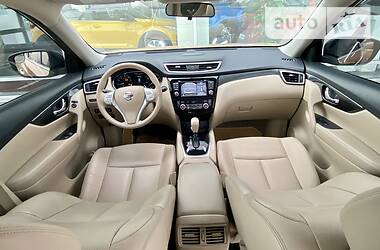 Позашляховик / Кросовер Nissan Rogue 2014 в 