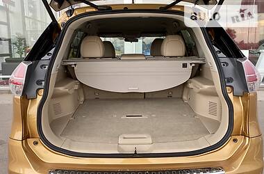 Позашляховик / Кросовер Nissan Rogue 2014 в 