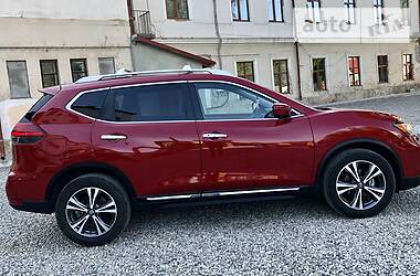 Внедорожник / Кроссовер Nissan Rogue 2016 в Ивано-Франковске