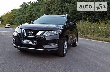 Внедорожник / Кроссовер Nissan Rogue 2016 в Виннице